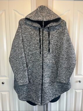 Women’s Penningtons Zip Up Hoodie